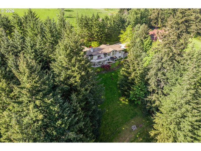 9380 Se KINGSWOOD Way, Damascus, OR 97089