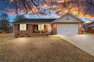 155 Sundial Drive, Lexington, NC 27295