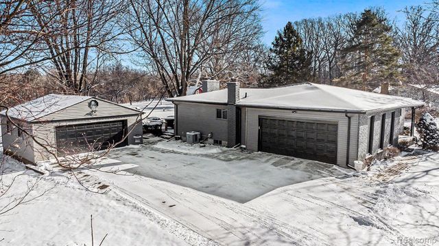 5091 Wakefield Road, Grand Blanc Charter Township, MI 48439