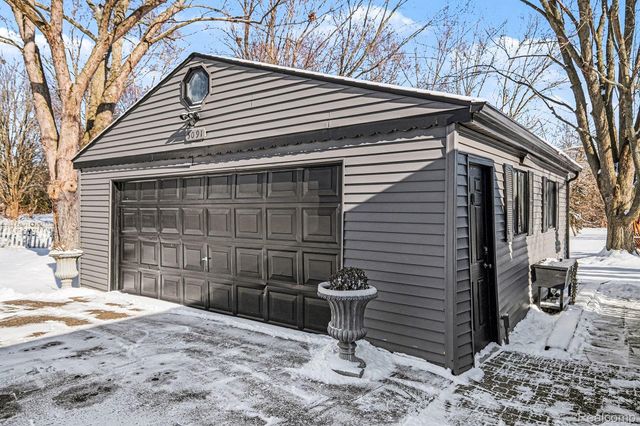 5091 Wakefield Road, Grand Blanc Charter Township, MI 48439