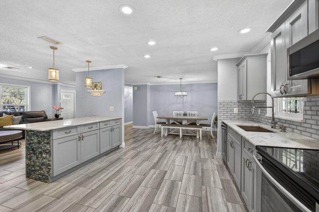 16318 E Glasgow Drive, The Acreage, FL 33470