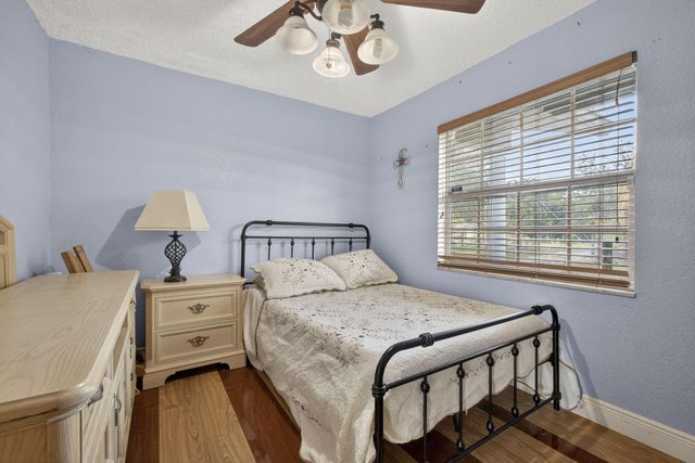 16318 E Glasgow Drive, The Acreage, FL 33470