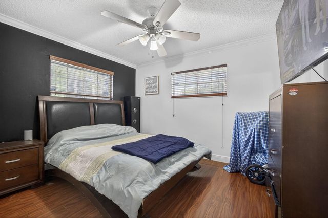 16318 E Glasgow Drive, The Acreage, FL 33470