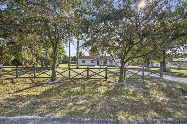 16318 E Glasgow Drive, The Acreage, FL 33470