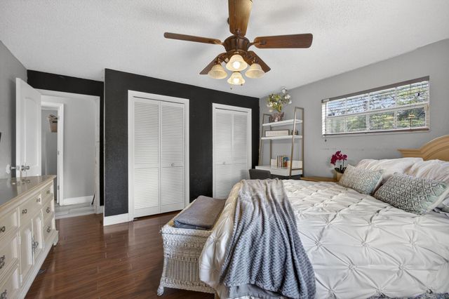 16318 E Glasgow Drive, The Acreage, FL 33470