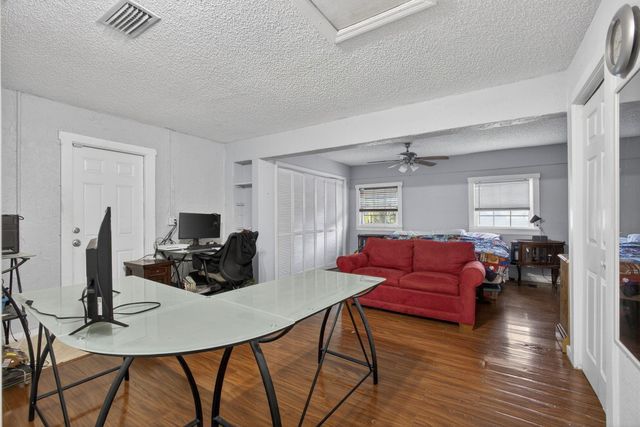 16318 E Glasgow Drive, The Acreage, FL 33470