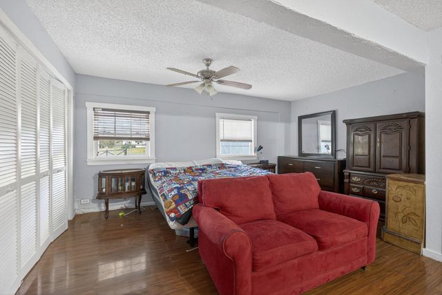 16318 E Glasgow Drive, The Acreage, FL 33470