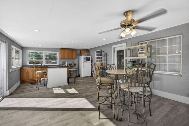 16318 E Glasgow Drive, The Acreage, FL 33470