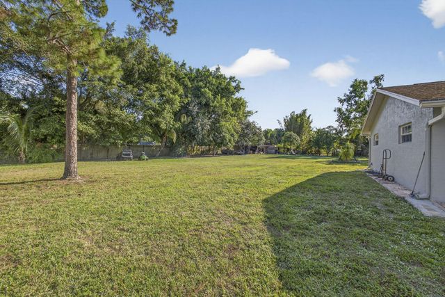 16318 E Glasgow Drive, The Acreage, FL 33470