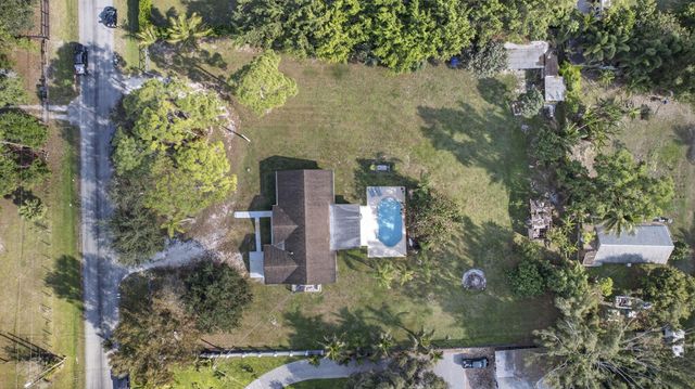 16318 E Glasgow Drive, The Acreage, FL 33470