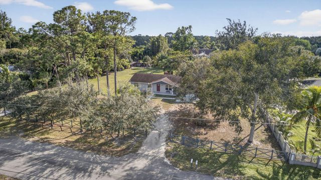16318 E Glasgow Drive, The Acreage, FL 33470