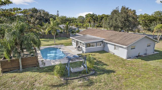 16318 E Glasgow Drive, The Acreage, FL 33470