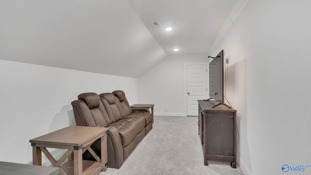 731 W Limestone Road, Hazel Green, AL 35750