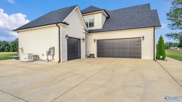 731 W Limestone Road, Hazel Green, AL 35750