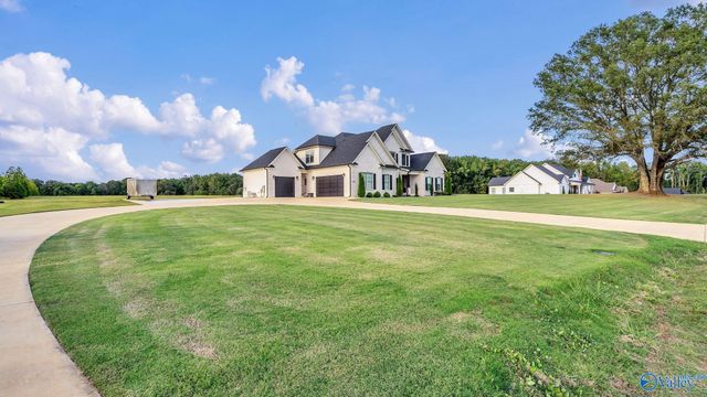 731 W Limestone Road, Hazel Green, AL 35750