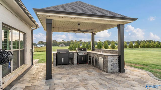 731 W Limestone Road, Hazel Green, AL 35750