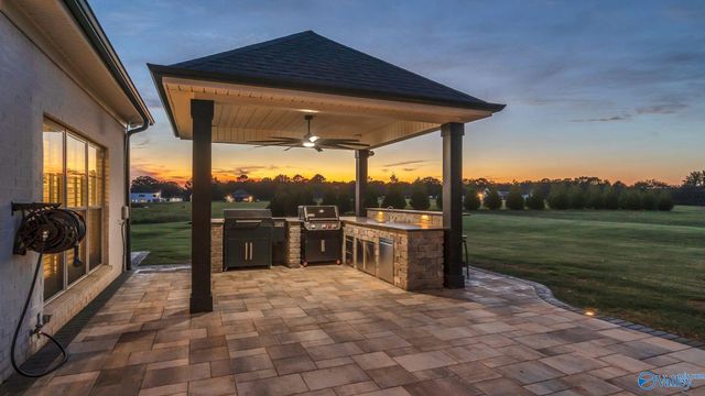 731 W Limestone Road, Hazel Green, AL 35750