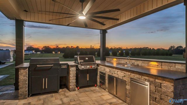 731 W Limestone Road, Hazel Green, AL 35750