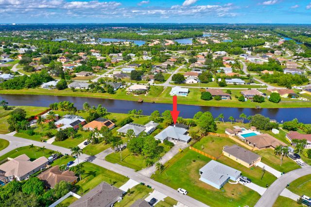256 SW Ridgecrest Drive, Port St Lucie, FL 34953