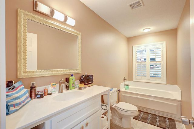 256 SW Ridgecrest Drive, Port St Lucie, FL 34953