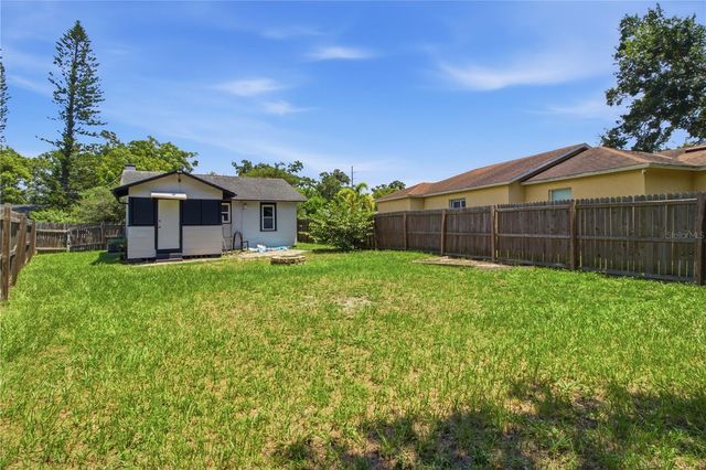 5552 CRISSMAN DRIVE N, St Petersburg, FL 33714