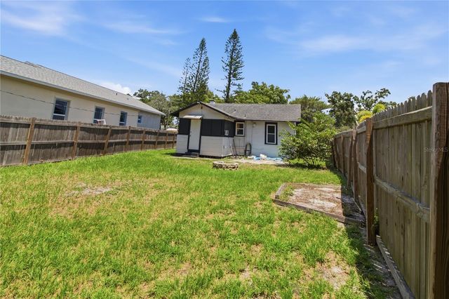 5552 CRISSMAN DRIVE N, St Petersburg, FL 33714