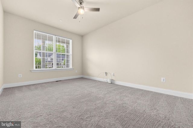 214 OAKLAND HALL RD, Prince Frederick, MD 20678