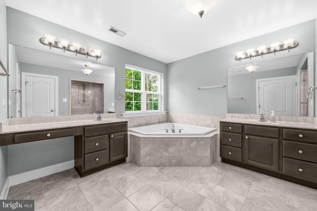 214 OAKLAND HALL RD, Prince Frederick, MD 20678