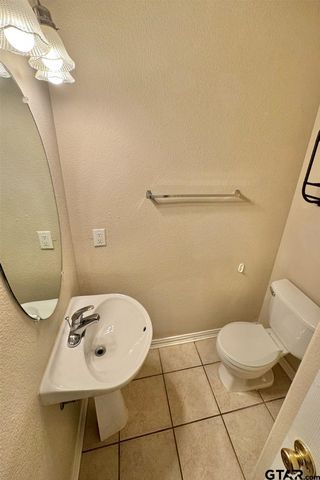 806 Hummingbird St, Whitehouse, TX 75791