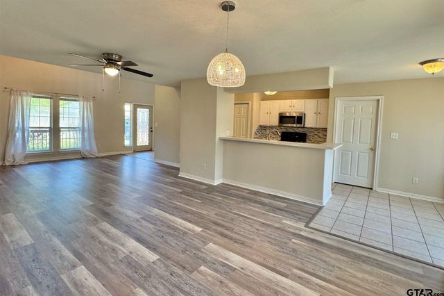 806 Hummingbird St, Whitehouse, TX 75791