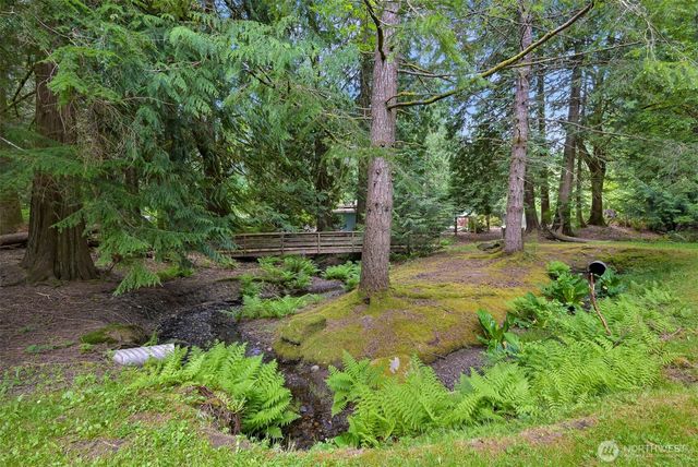10 B Little Strawberry Lane, Bellingham, WA 98229