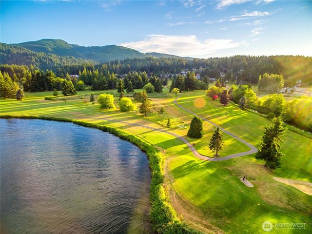 10 B Little Strawberry Lane, Bellingham, WA 98229