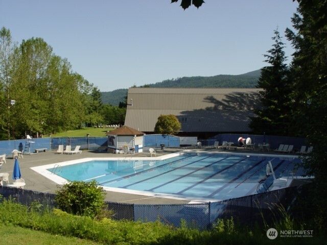 10 B Little Strawberry Lane, Bellingham, WA 98229