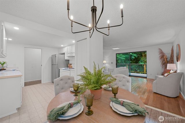 10 B Little Strawberry Lane, Bellingham, WA 98229