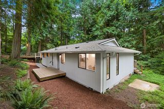 10 B Little Strawberry Lane, Bellingham, WA 98229