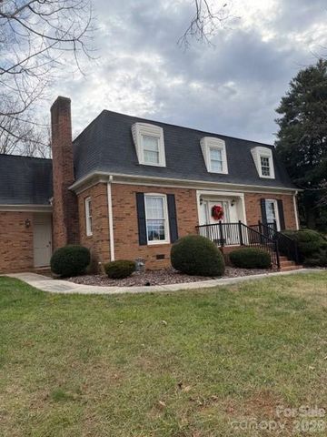 1220 Pineview Street, Albemarle, NC 28001
