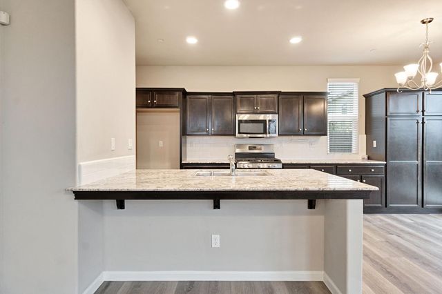 1312 Joy Drive, Clovis, CA 93619