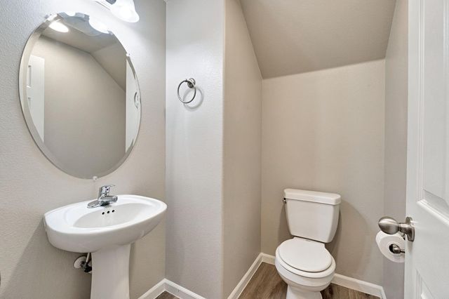 1312 Joy Drive, Clovis, CA 93619