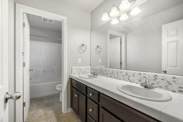 1312 Joy Drive, Clovis, CA 93619