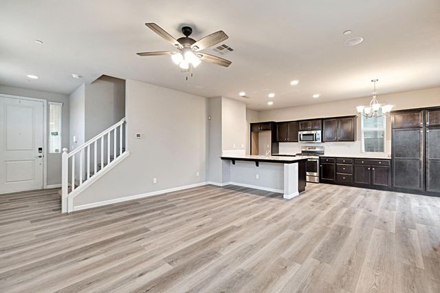 1312 Joy Drive, Clovis, CA 93619