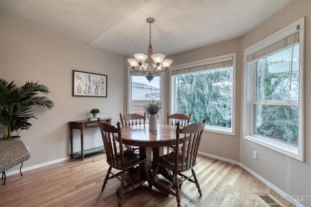 1376 N Deer Creek Place, Meridian, ID 83642