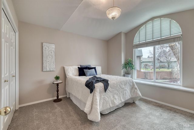 1376 N Deer Creek Place, Meridian, ID 83642