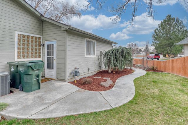 1376 N Deer Creek Place, Meridian, ID 83642