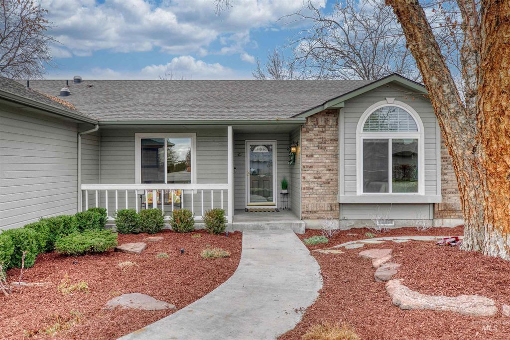 1376 N Deer Creek Place, Meridian, ID 83642