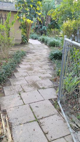 1412 CR 482N, Lake Panasoffkee, FL 33538