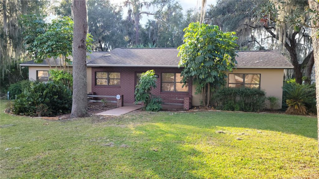 1412 CR 482N, Lake Panasoffkee, FL 33538