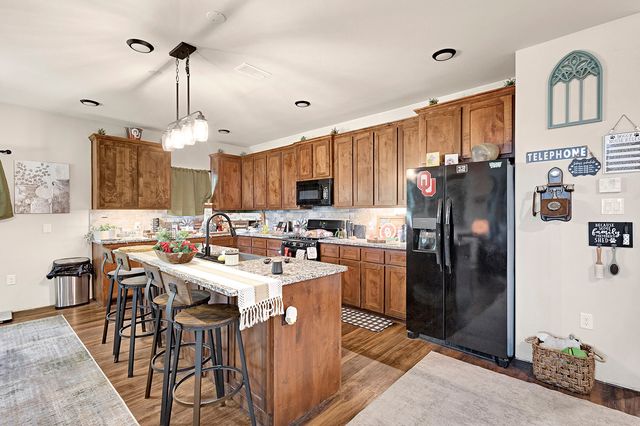 540 E Main Street, Pilot Point, TX 76258