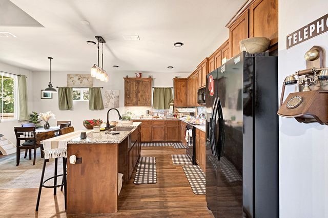 540 E Main Street, Pilot Point, TX 76258