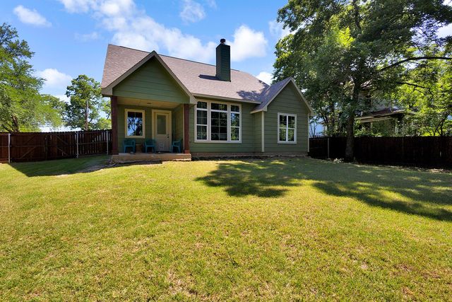 540 E Main Street, Pilot Point, TX 76258