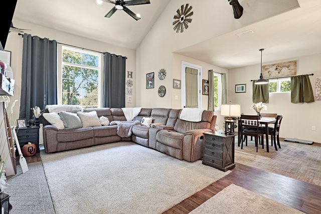 540 E Main Street, Pilot Point, TX 76258